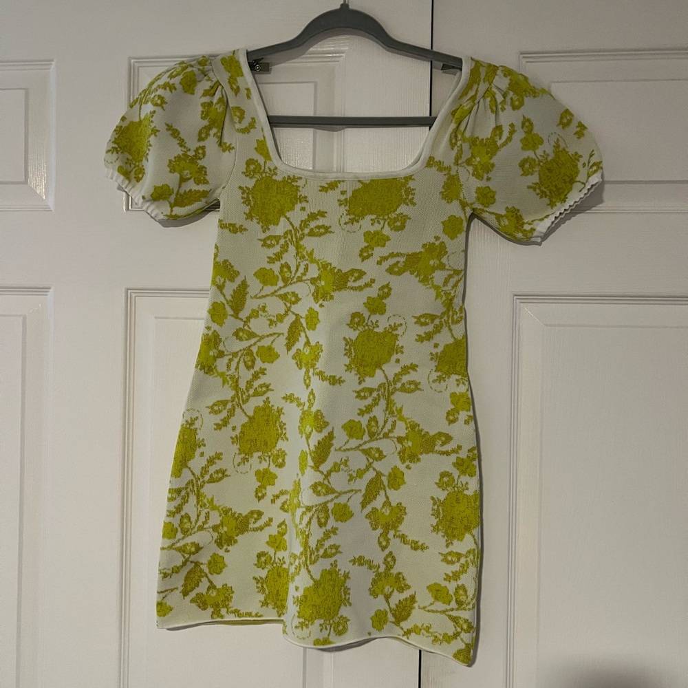 Floral Square-Neck Puff Sleeve Mini Dress in Lime Green and White